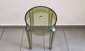 stolička Kartell Ghost - zánovní