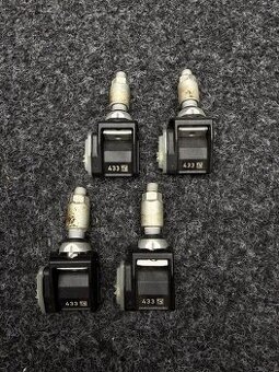 Snimace tlaku MERCEDES A0009052102Q06