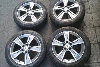 Velikost 17 112 rozteč Mercedes krásná zimní sada origináln
