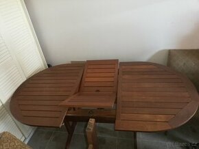 Dřevěný zahradní set - stůl + 4 židle