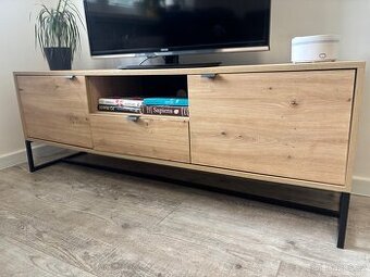 Tv stolek