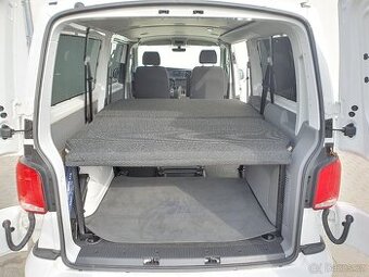 VW Transporter - spací vestavba + trojsedadlo