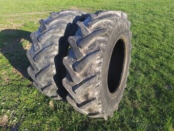 Prodám 2 x pneu traktor 14.9-24 - 1