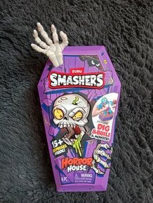 Zuru Smashers horror house