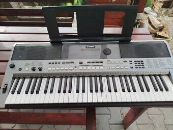 Keyboard Yamaha PSR 443