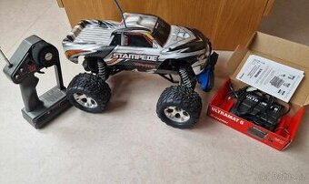 RC auto stampede traxxas