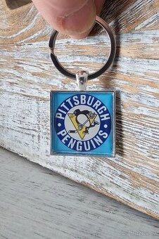 PITTSBURGH PENGUINS - přívěšek ( nový )