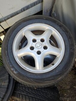 ALU kola originál Opel s novým pneu nexen 195/65/15