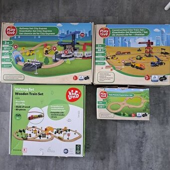 Set dřevěných kolejí