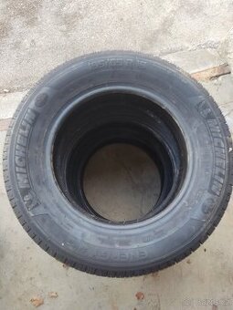 P: Letní pneu 195/65 R15