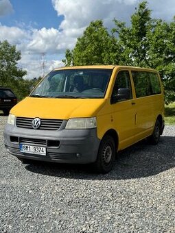 VW Transporter T5 (+ spací vestavba)