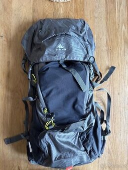 Turistický batoh Quechua 30