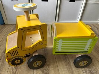 KidLand dřevěné odrážedlo Traktor