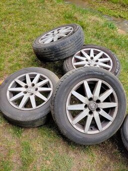 Nissan Primera P12 ALU kola R16