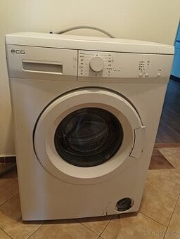 Pračka ECG 5 KG Plně funkční