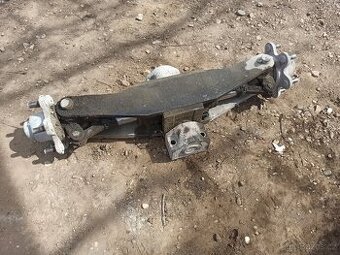Desta malotraktor vykyvna náprava so servom