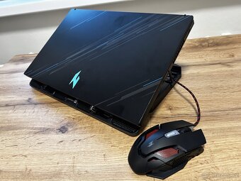 Acer Nitro V 15 black - herní myš nitro - chladící podložka
