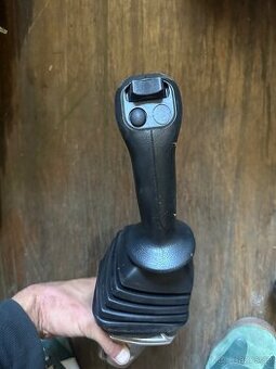 Joysticky na Minibagry Bobcat