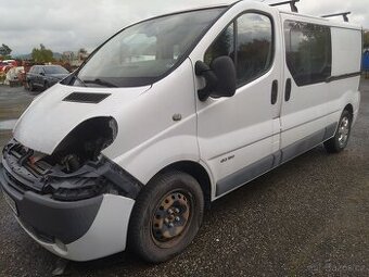 Renault trafic 2.5 107kw automat