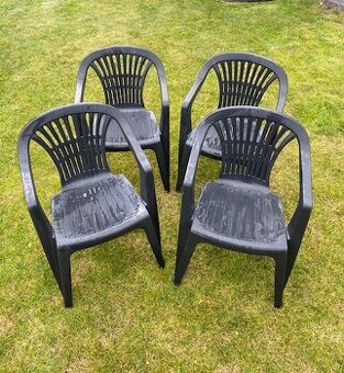 4 x plastové židle