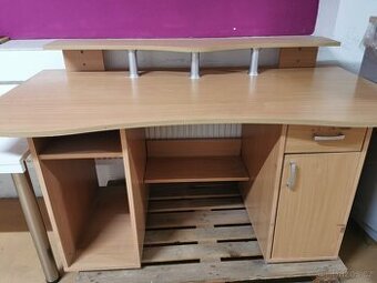 pracovní/ kancelářský