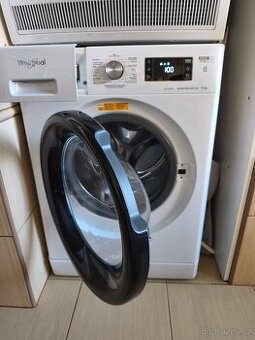 Pračka Whirlpool
