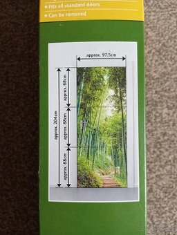 samolepicí tapeta na dveře