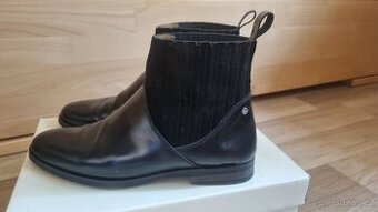 Dámské kožené boty Gant 37