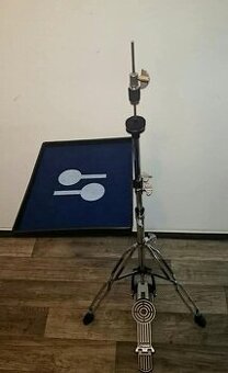 Prodám nový stolek k bicím- Sonor PT12