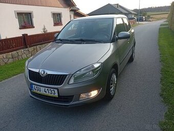 ŠKODA FABIA II 1.2 TSI 2013 klima vyhřev sedaček