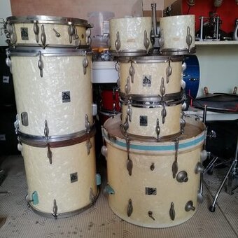 Kupil by som stare bicie Amati.Stav nezalezi. Ponuknite. - 1