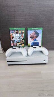 Xbox one s 1TB +2 ovladače +2 hry