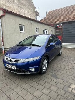 Honda Civic 8G (UFO) – 1.4 i-VTEC – Model 2011 – Top stav