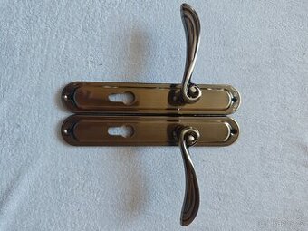 Dveřní klika-vložka 72