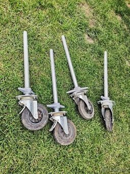 Kolečka na Haki lešení