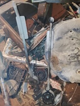 Zetor 25 páka uzávěrky