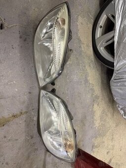 Přední světla Fabia 2