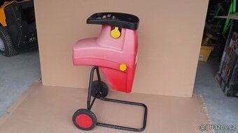 Tichý válcový zahradní drtič GO/ON 2600 W