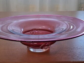 Mísy z hutního skla