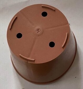 Plastové kulaté i hranaté kvetinacky TEKU-TERA