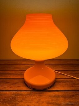 Oranžová retro lampa Hříbek Štěpán Tabery