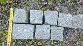 Žulové dlažební kostky