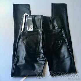 Freddy Jeans WR.UP Nové kožené kalhoty vysoký pas černé - 1