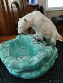 porcelánový popelník s medvědicí Norou