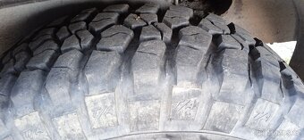 Terénní pneu 255/75 r17 bfgoodrich