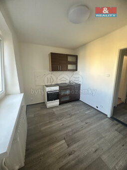 Pronájem bytu 1+1, 30 m², DV, Lom, ul. Novostavby - 1