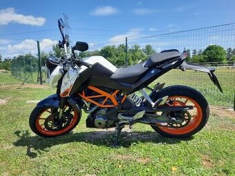 KTM DUKE 390, 2015