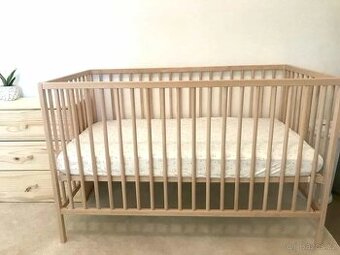 Dětská postýlka IKEA SNIGLAR 60x120 cm #stehujemechodov - 1