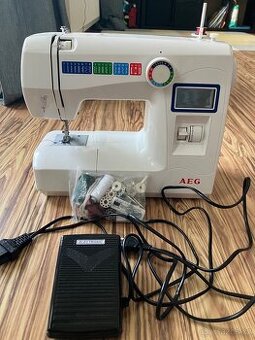 Elektricky sici stroj AEG 225