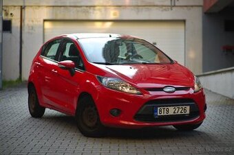FORD FIESTA 1.25 (klima, nízký nájezd, park. senzory)